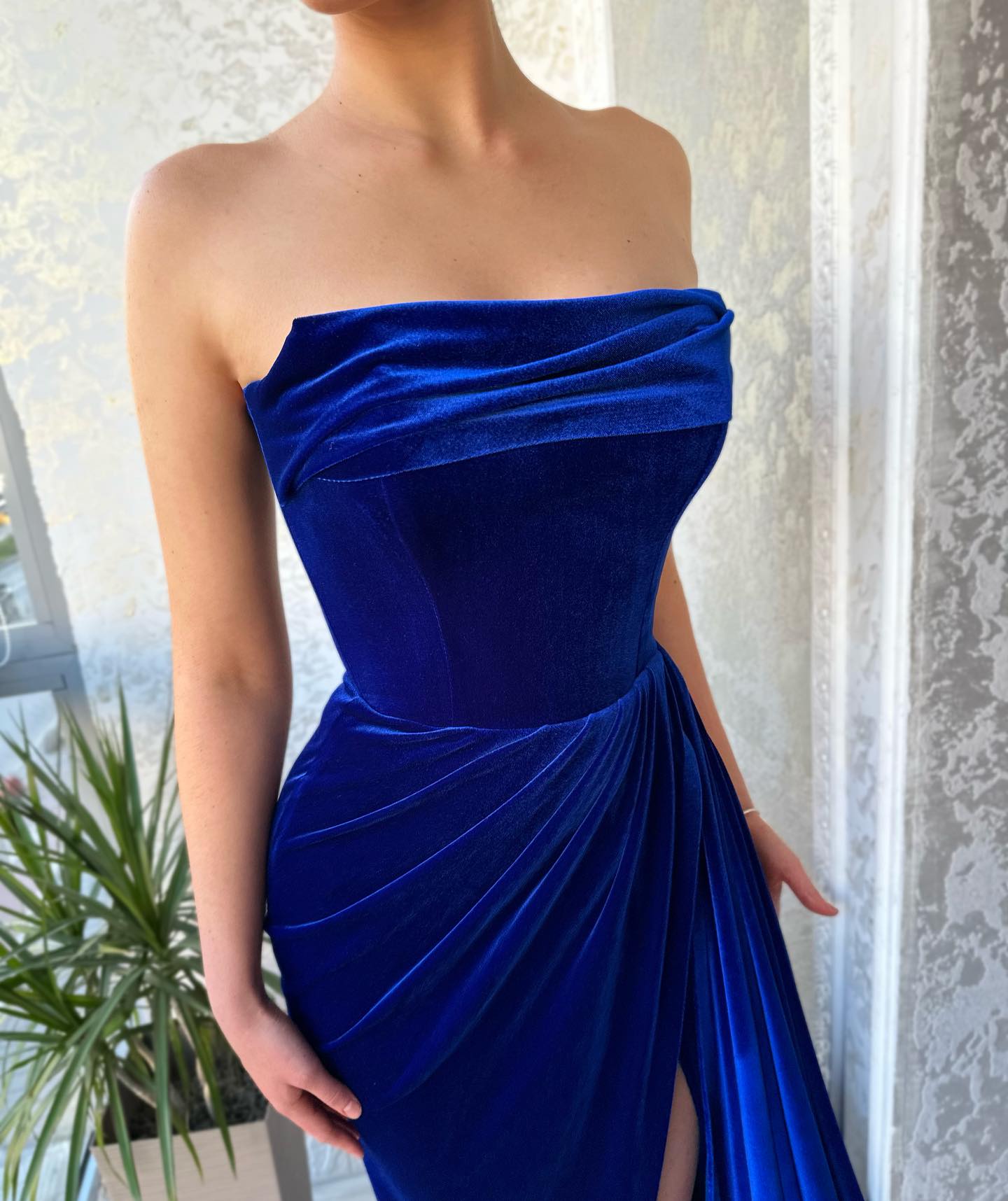 Strapless Velvet Royal Blue Pleats Split Long Prom Party Dress With Train QP2769