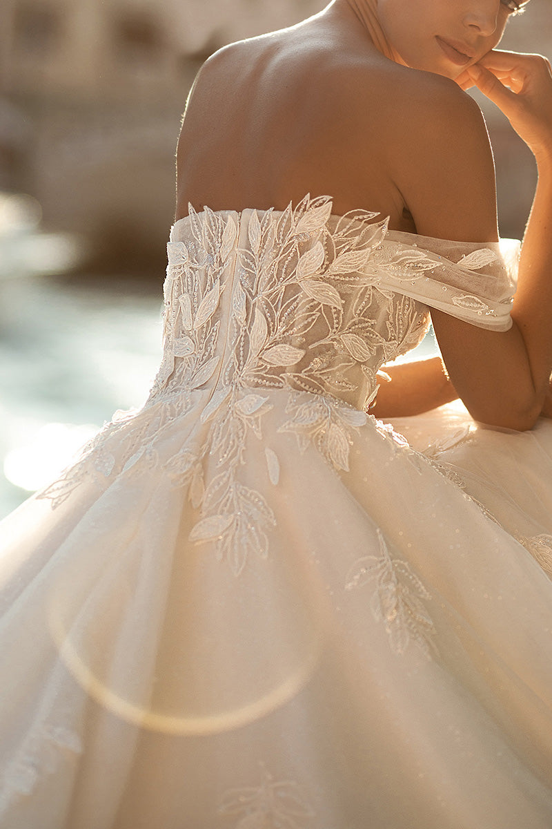 A Line Sweetheart Appliques Rustic Wedding Dress Bridal Gown QW2197