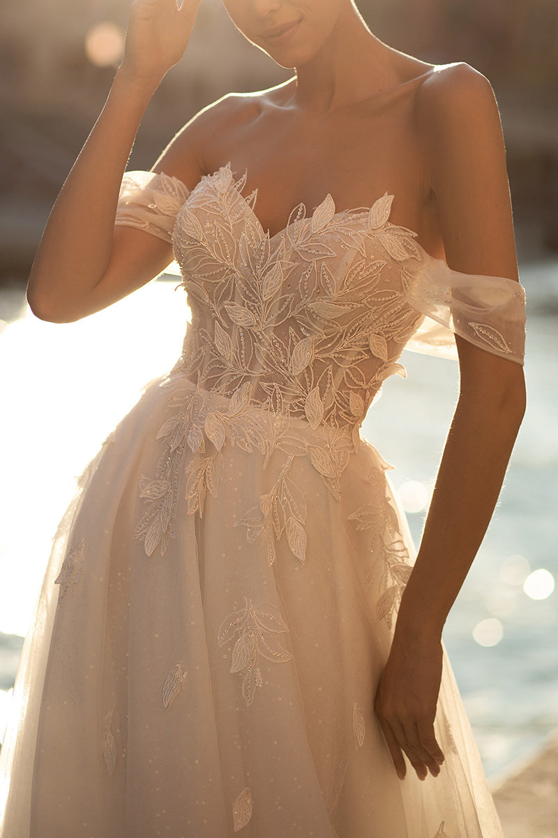 A Line Sweetheart Appliques Rustic Wedding Dress Bridal Gown QW2197