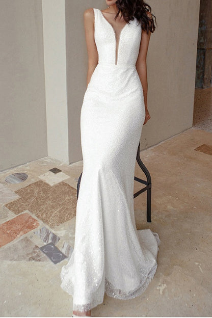 Engagement Sparkle & Shine Formal Wedding Dresses Court Train Sleeveless V Neck Bridal Gown QW2379
