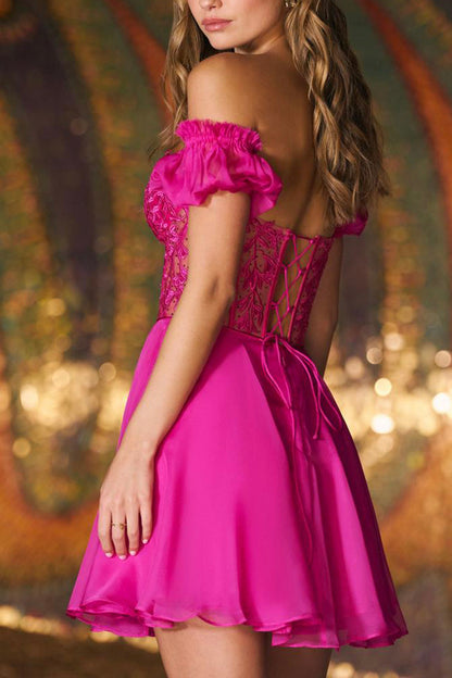 A Line Sweetheart Lace Appliques Pink Short Homecoming Dress QH0823