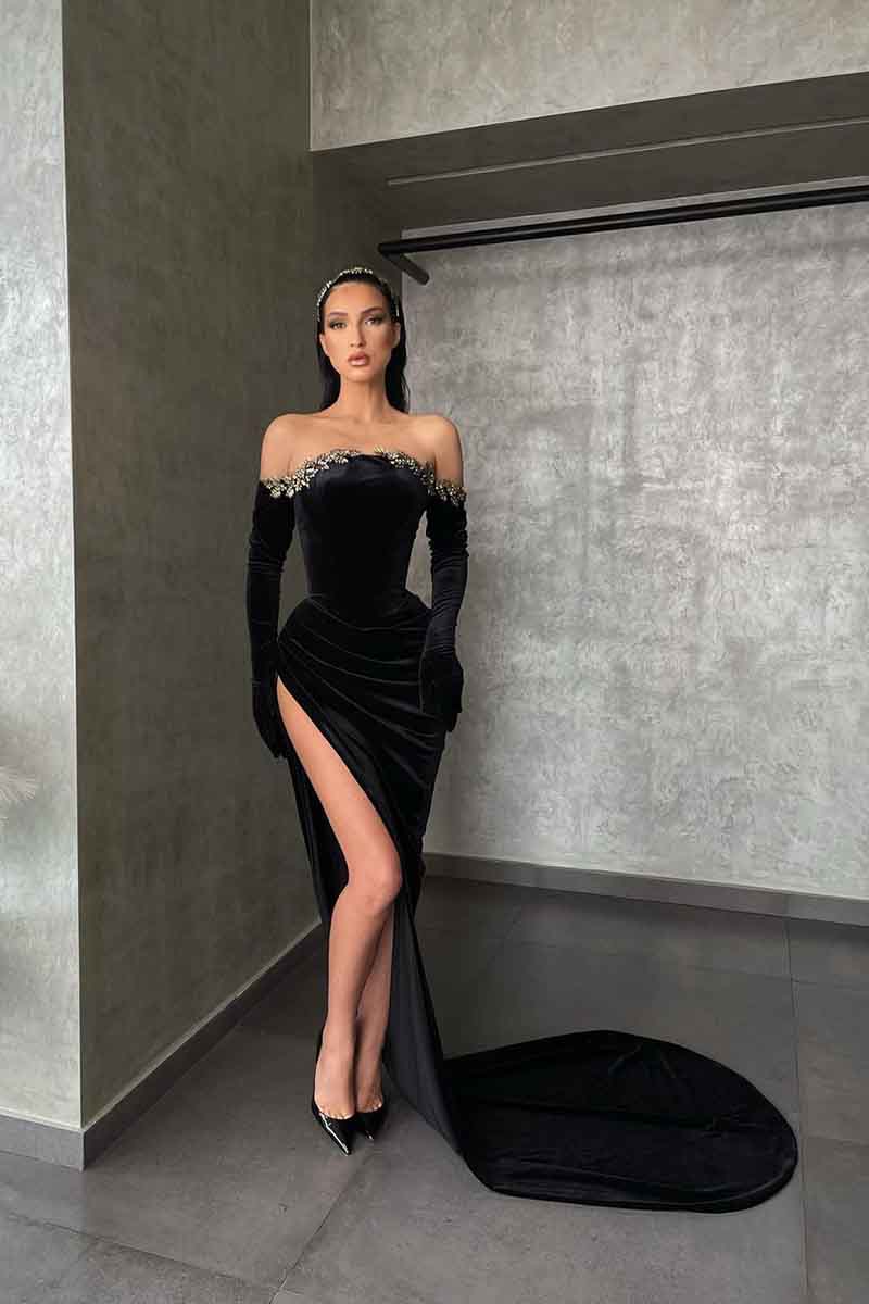 Unique Off Shoulder Beads Long Sleeves Black Velvet Formal Evening Dress with Slit QP1107