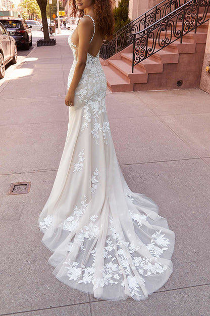 Spaghetti Straps Lace Appliques Mermaid Wedding Dress with Court Train QW2295