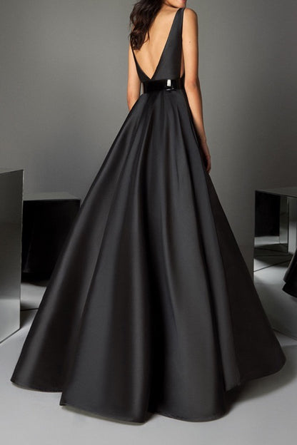 A Line Deep V Neck Belt Black Long Formal Evening Gowns with Pockets QP3002