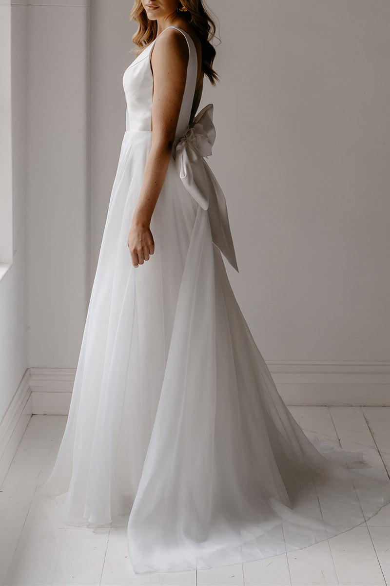 A Line Deep V Neck Ivory Simple Boho Wedding Dress Open Back Bridal Gown QW2579