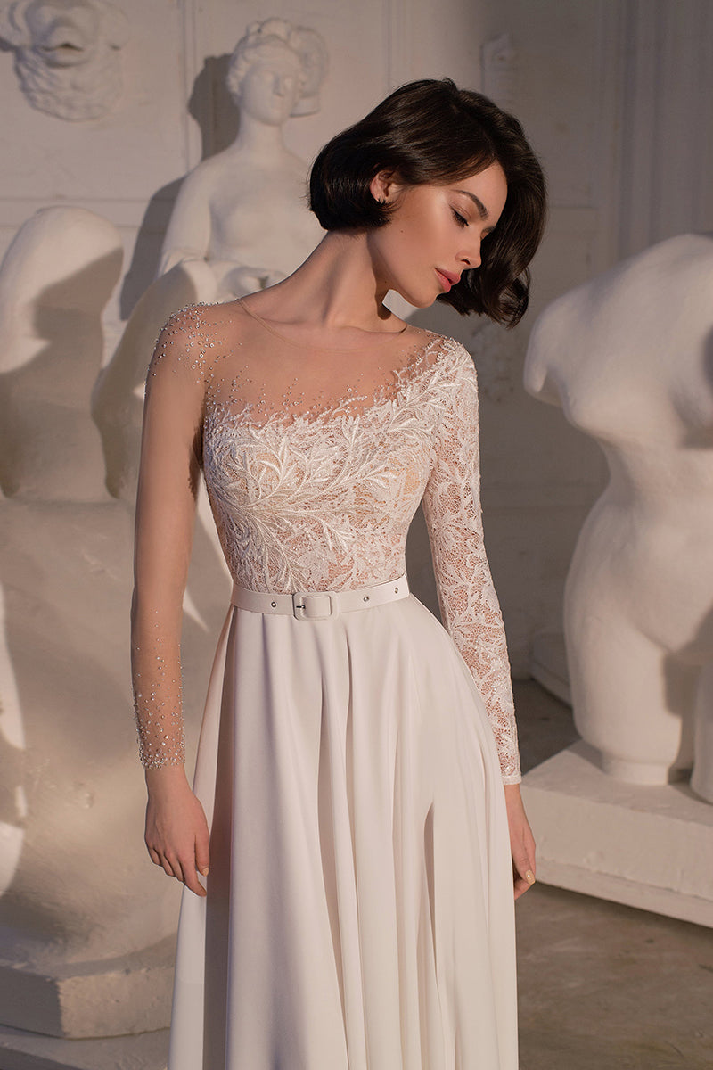 Illusion Neckline Romantic Lace Appliques Long Sleeves A line Boho Wedding Dress QW2678