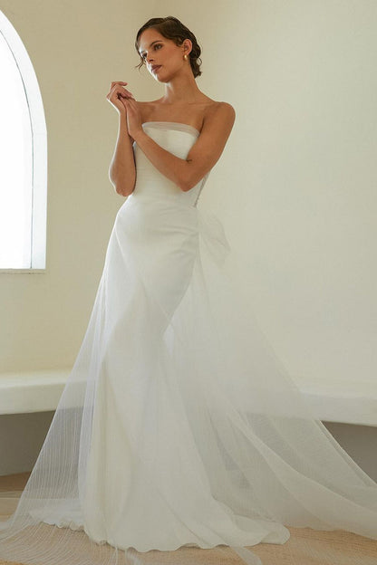 Chic Strapless Drapped Mermaid Ivory Wedding Dress QW2171