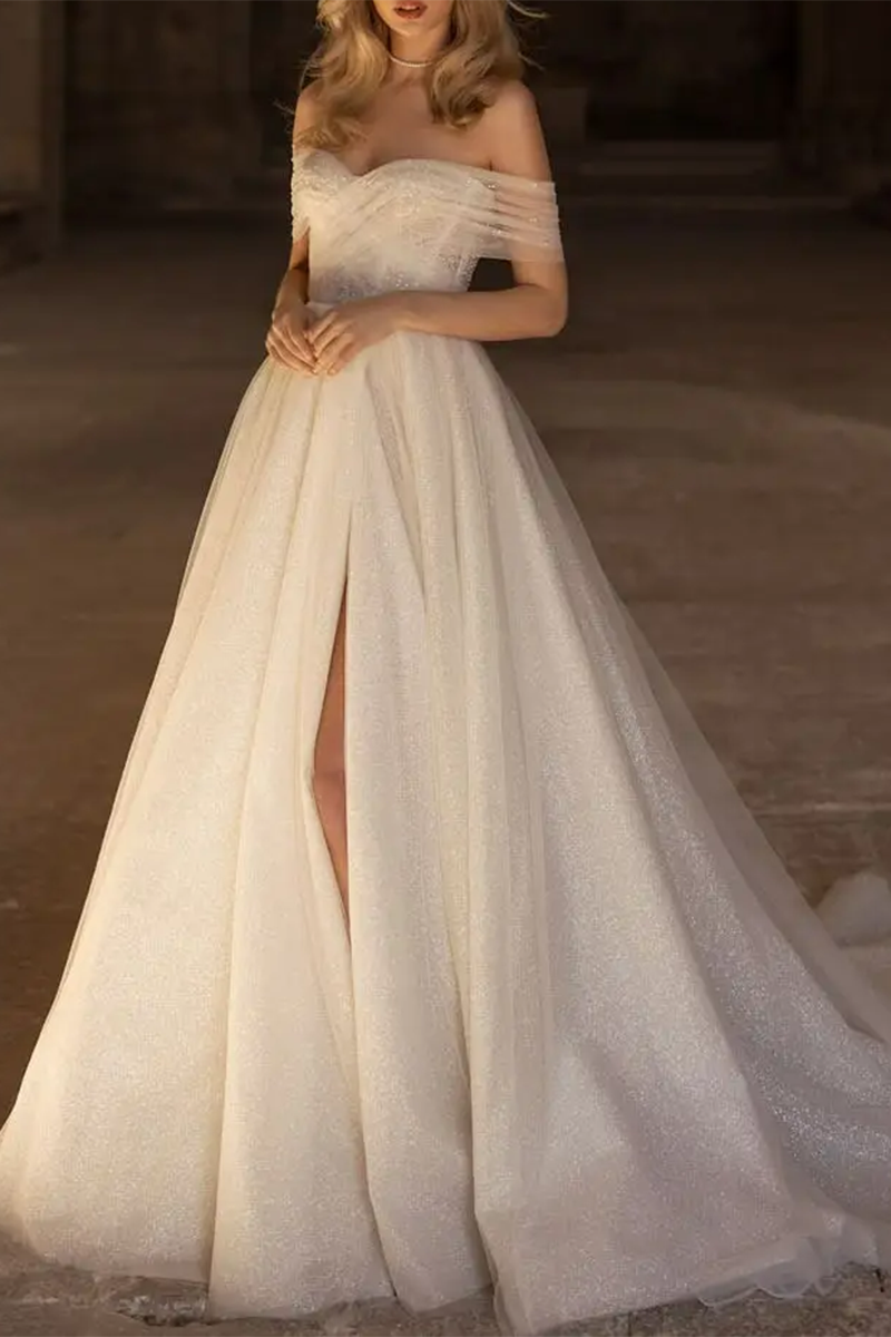 A Line Sweetheart Long Sleeves Rustic Wedding Dress with Court Train QW2130