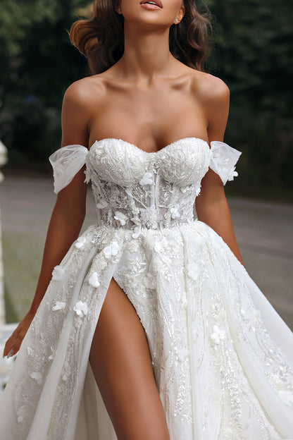 A Line Sweetheart 3D Lace Rustic Wedding Dress with Court Train QW0910