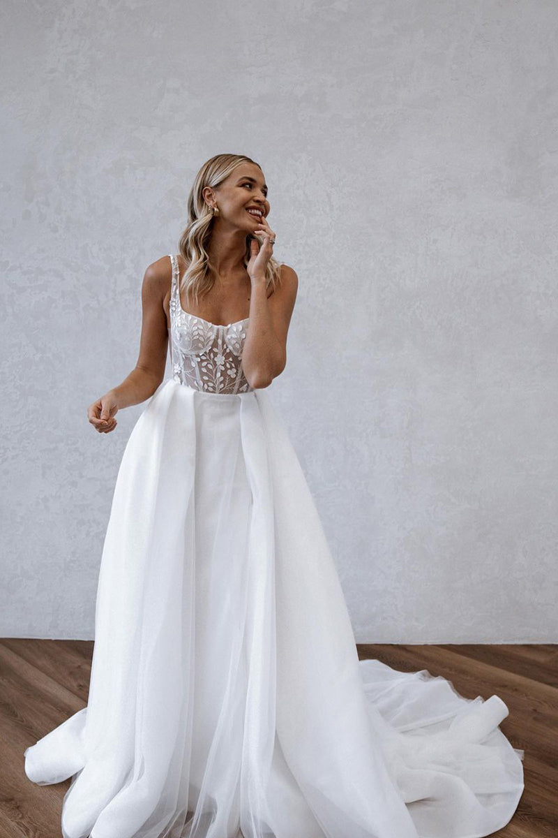 A line Sweetheart Lace Appliques Rustic Wedding Dress with Slit QW2144