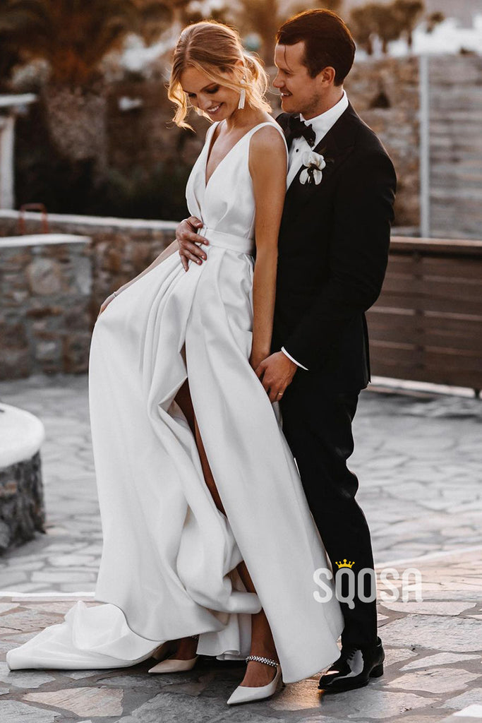 Attractive Deep V-Neck White Satin Bohemian Wedding Dress QW0908|SQOSA