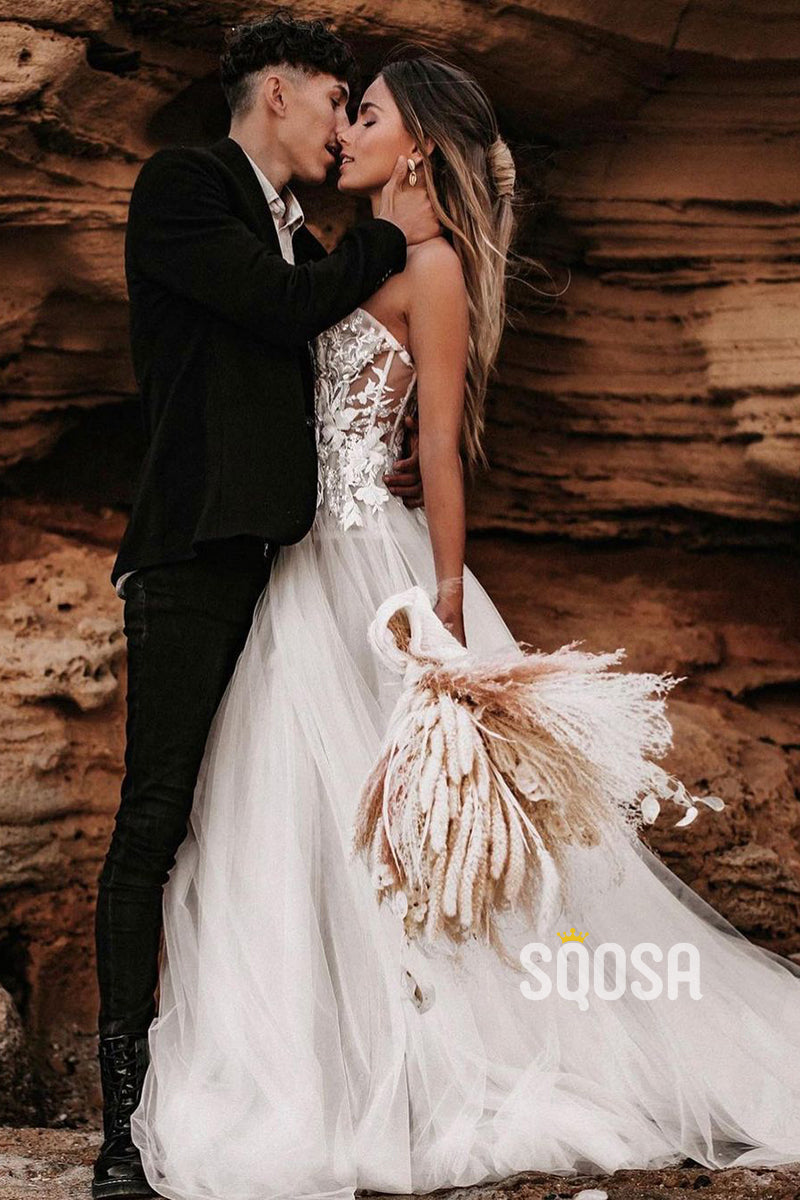 Unique Strapless Lace Appliques Bohemian Wedding Dress QW2536|SQOSA