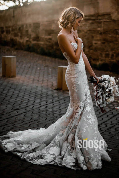 Mermaid/Trumpet Wedding Dress V-Neck 3D Lace Wedding Gown QW2435|SQOSA