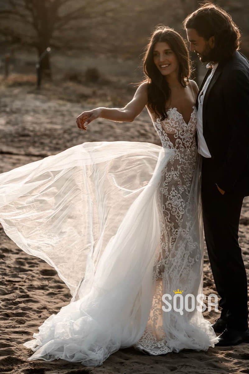 Plunging V-neck Exquisite Lace Bohemian Wedding Dress QW2542|SQOSA